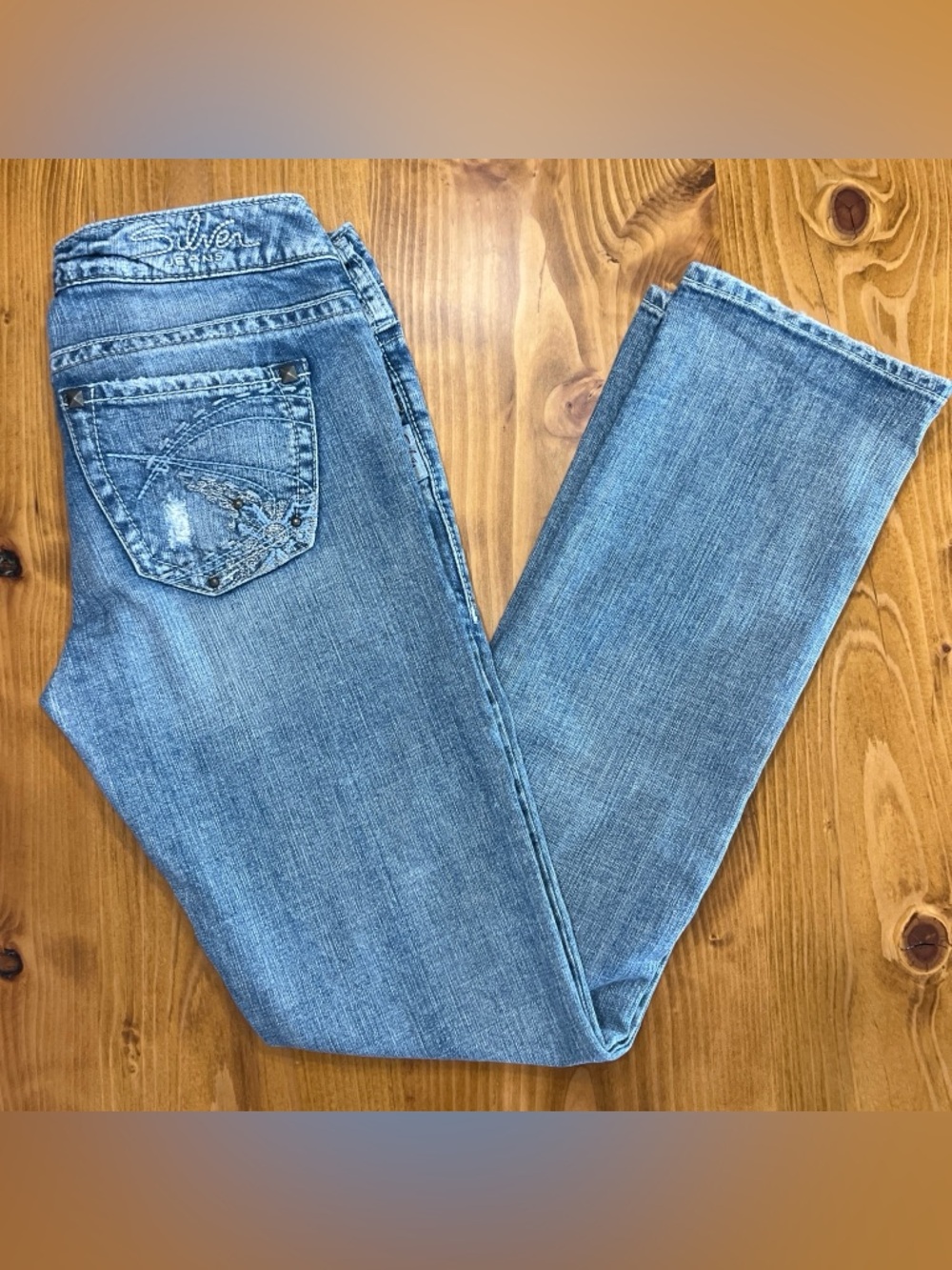 Silver Jeans Women's Medium Light Blue Bootcut Jeans